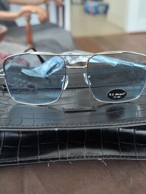 *NWOT A.J. Morgan Sunglasses with Case